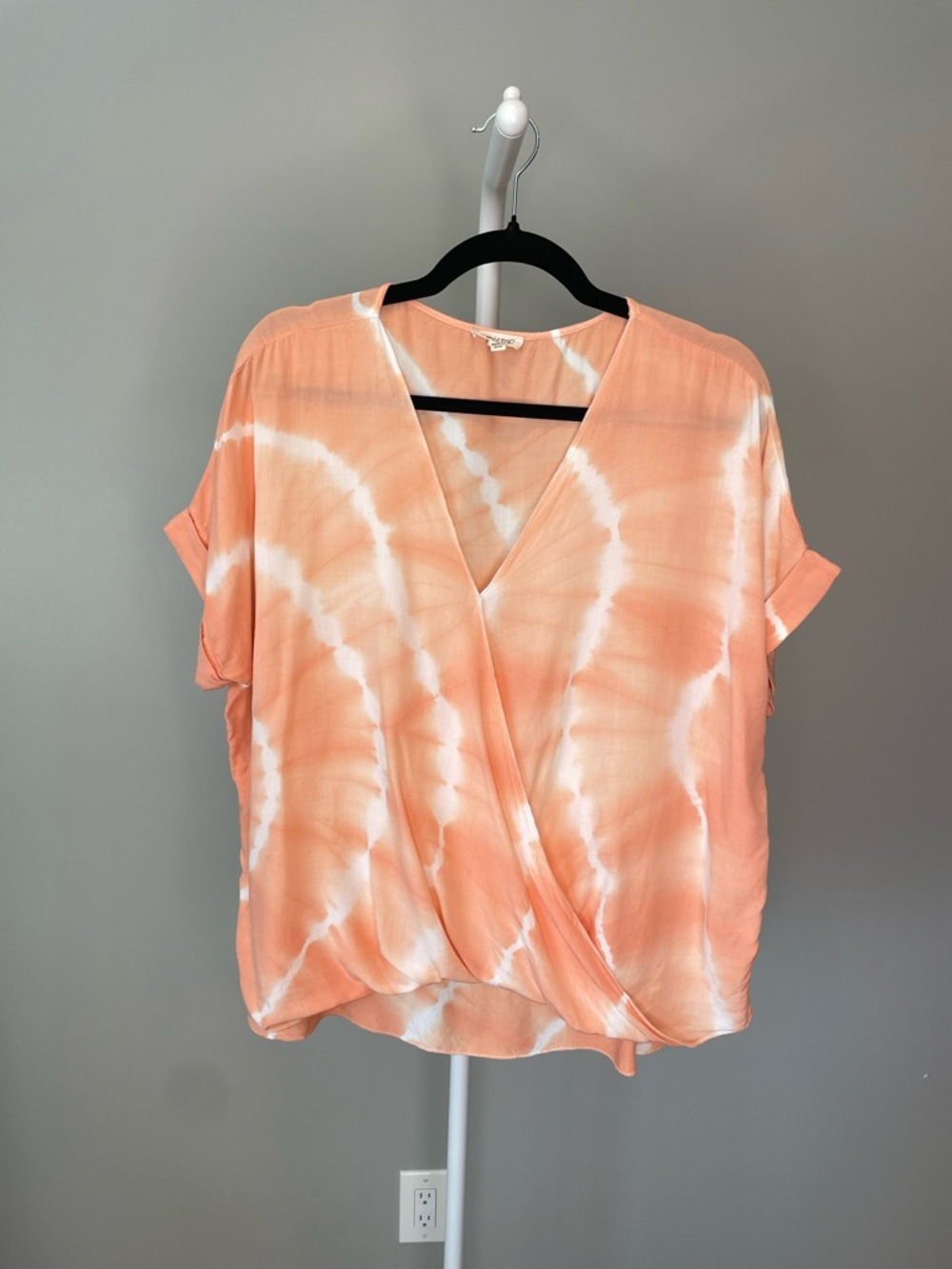 Main Strip Peach and White Tie-Dye Wrap V-Neck Top